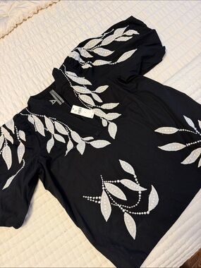 Anthropologie Black V-Neck Tunic with White Leaf Embroidery